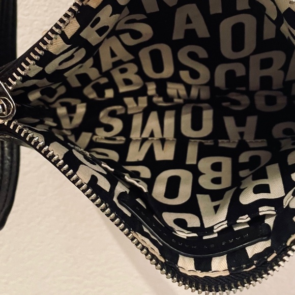 MARC BY MARC JACOBS Vintage Leather Y2K Crossbody Bag - Picture 5 of 8